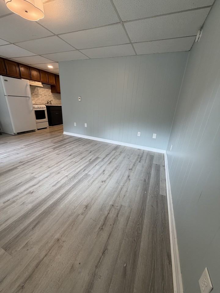 1306 Lockewood Dr #2 - Photo 2 of 7