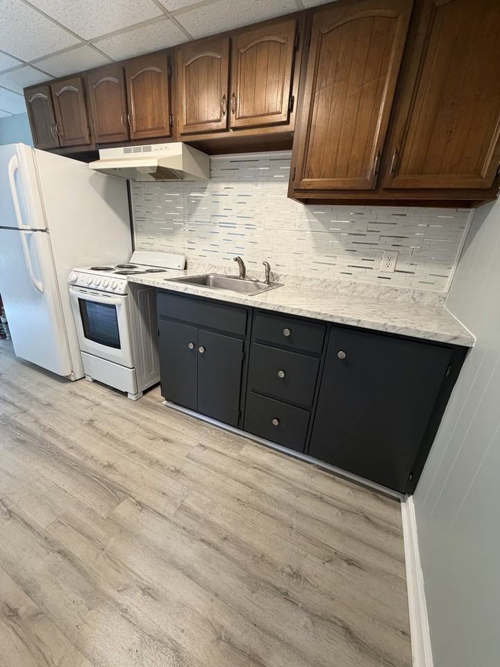 1306 Lockewood Dr #2 - Photo 3 of 7