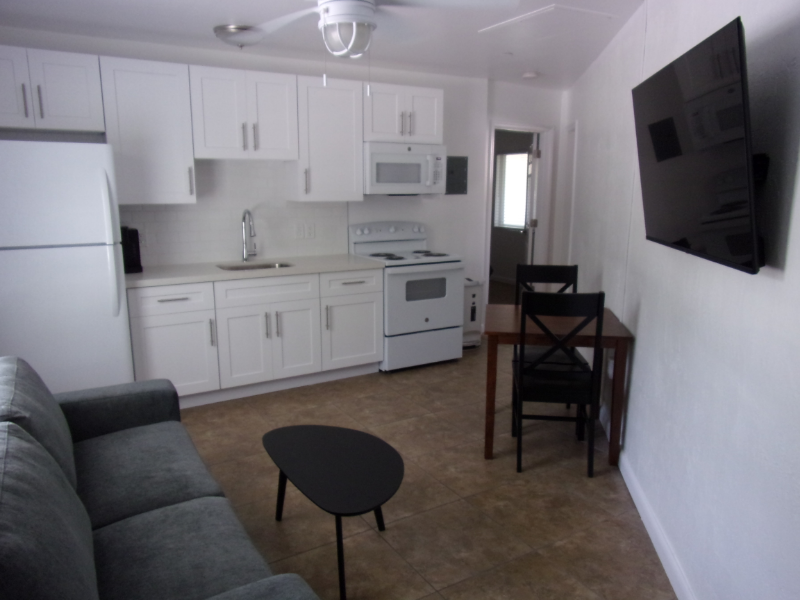 101 Caloosa St #3 - Photo 3 of 25