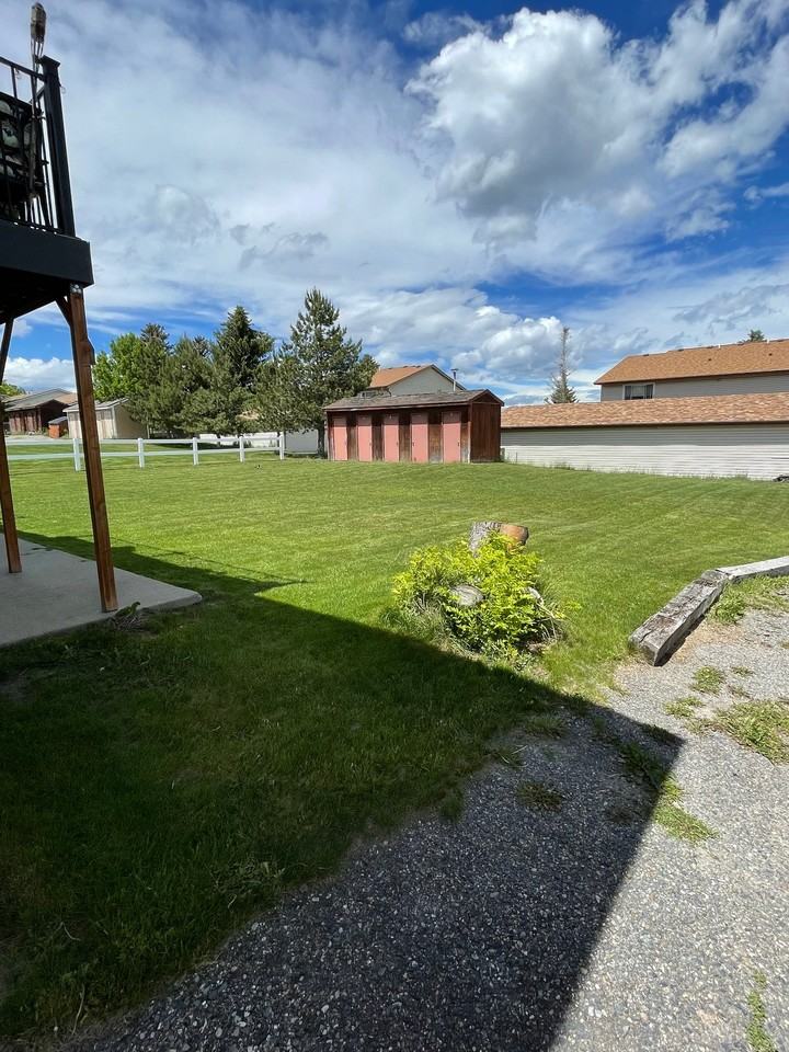 2412 Sunlight Cir #C - Photo 6 of 16
