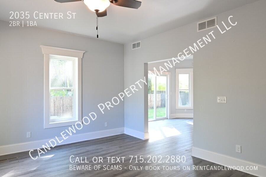 2035 Center St - Photo 6 of 28