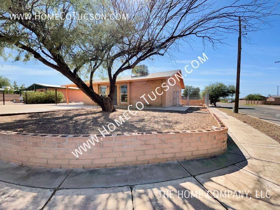 5102 S Fremont Dr - Photo 4 of 33
