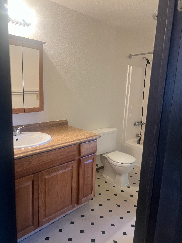 850 Sw Harrier Cir #3 - Photo 6 of 7