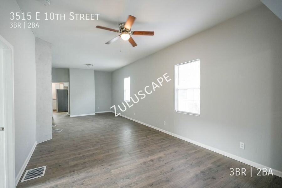 3515 E 10th St - Photo 3 of 23