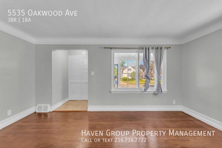 5535 Oakwood Ave - Photo 5 of 24