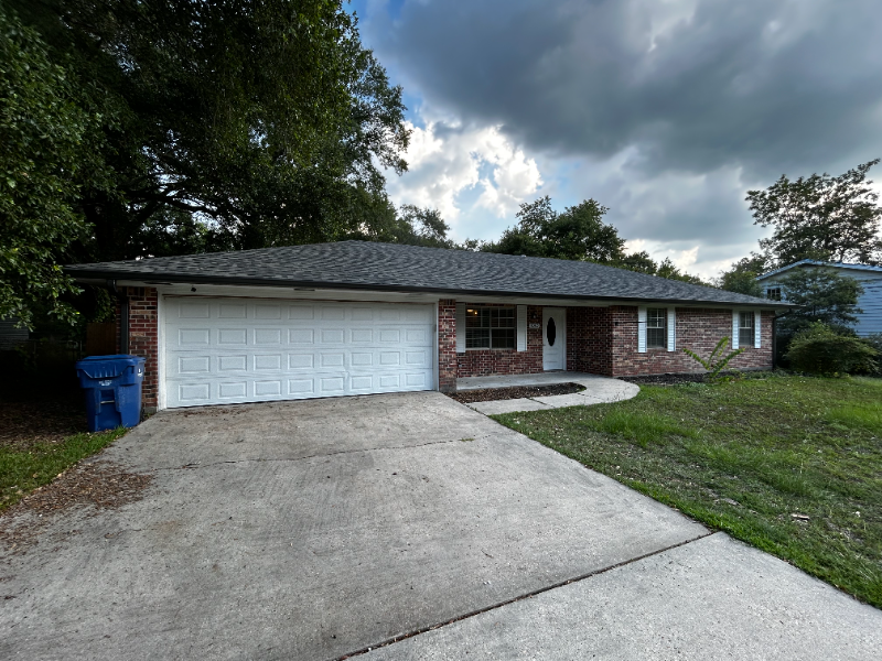 1005 Nichols St
