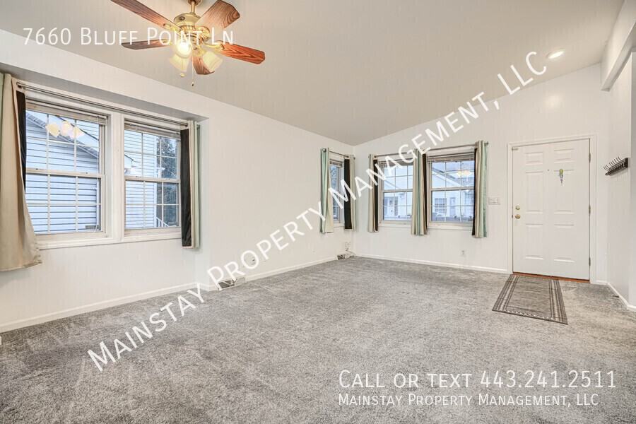 7660 Bluff Point Ln - Photo 4 of 28