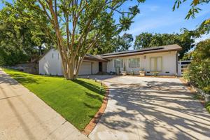featured image of 20305 Aetna St