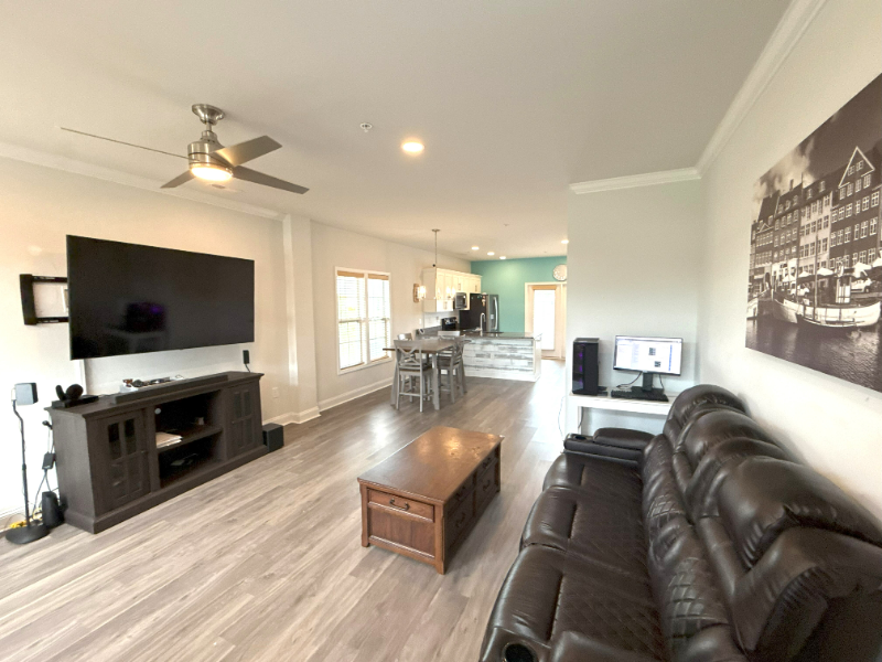 812 Moen Pl #A - Photo 2 of 16