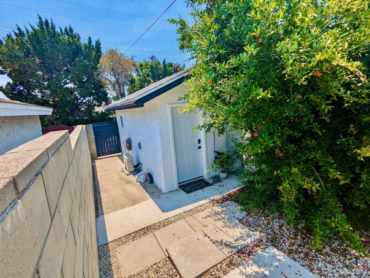 19036 Plummer St - Photo 2 of 10