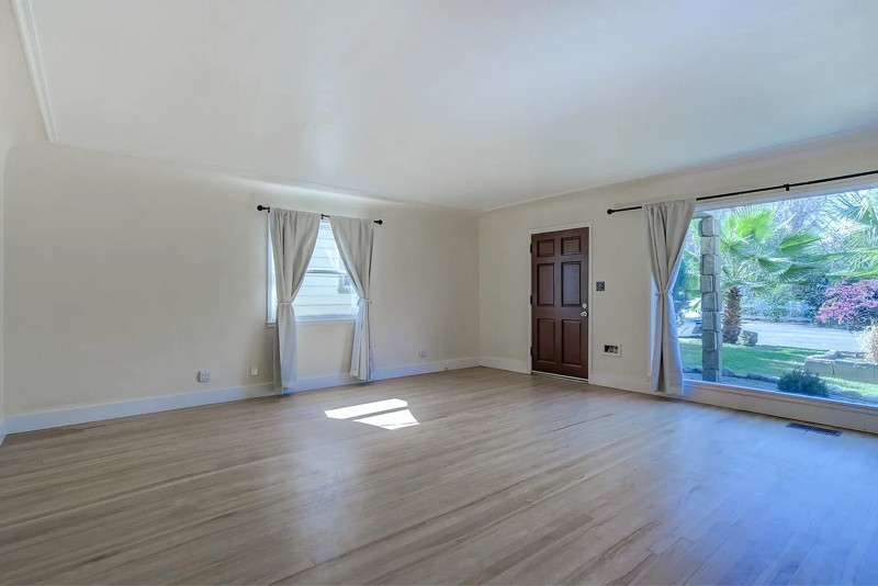 1333 Chestnut St - Photo 6 of 33
