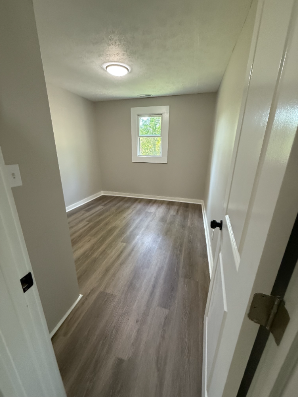 12148 Broad St Sw - Photo 5 of 13