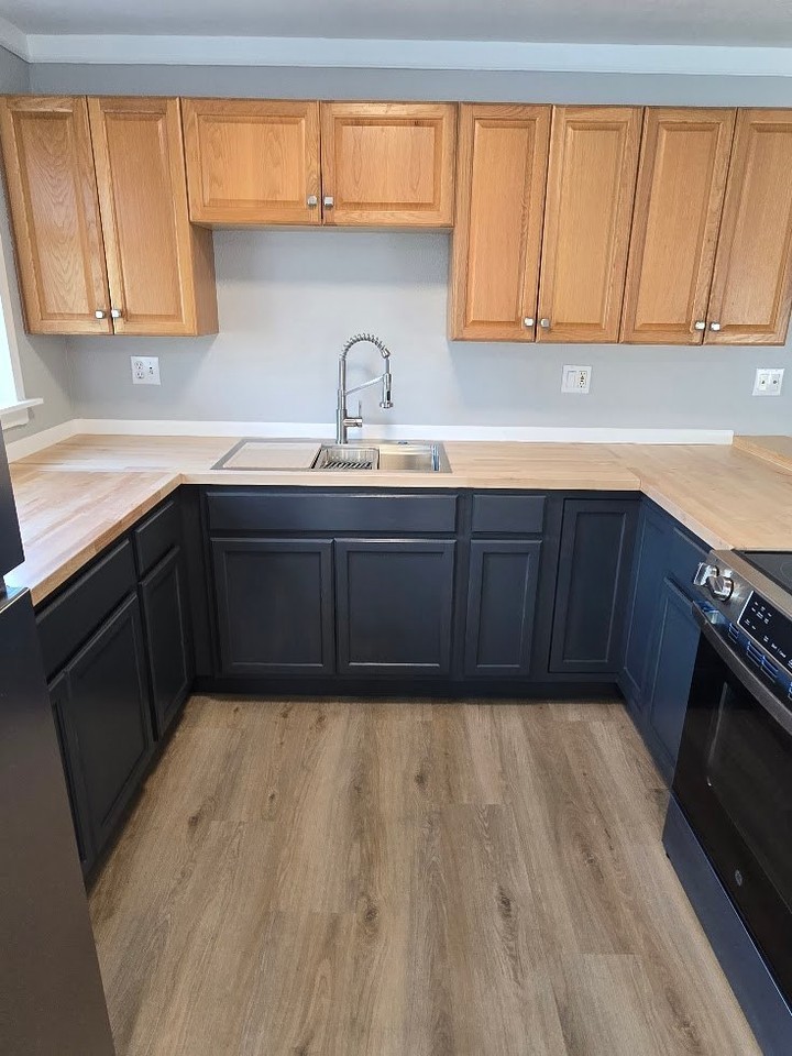 19 W Walnut St - Photo 3 of 11