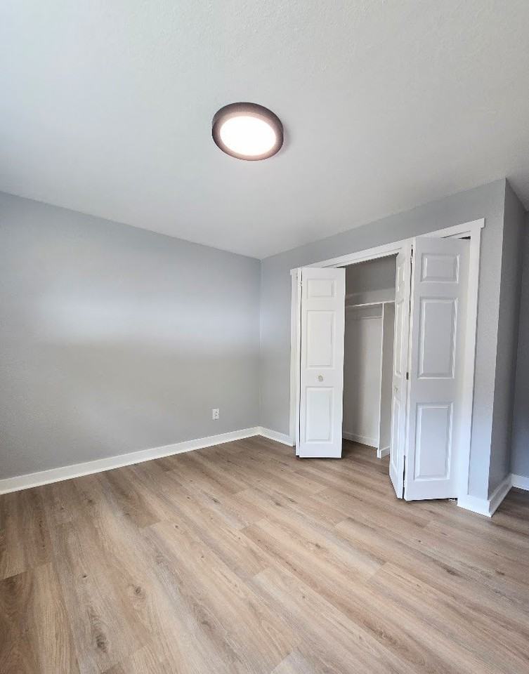19 W Walnut St - Photo 6 of 11