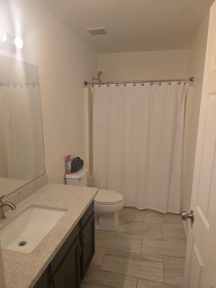 2442 N Alexa Cir #B - Photo 3 of 7