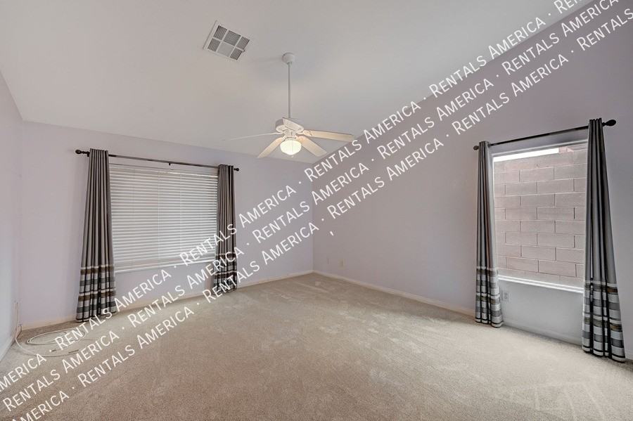 201 Sandhill Crane Ave - Photo 5 of 14