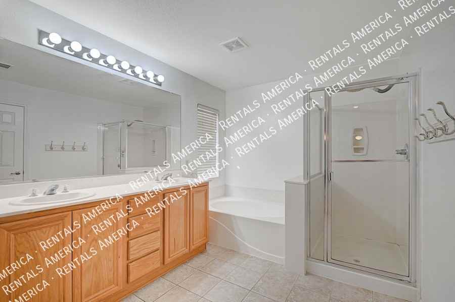 201 Sandhill Crane Ave - Photo 7 of 14
