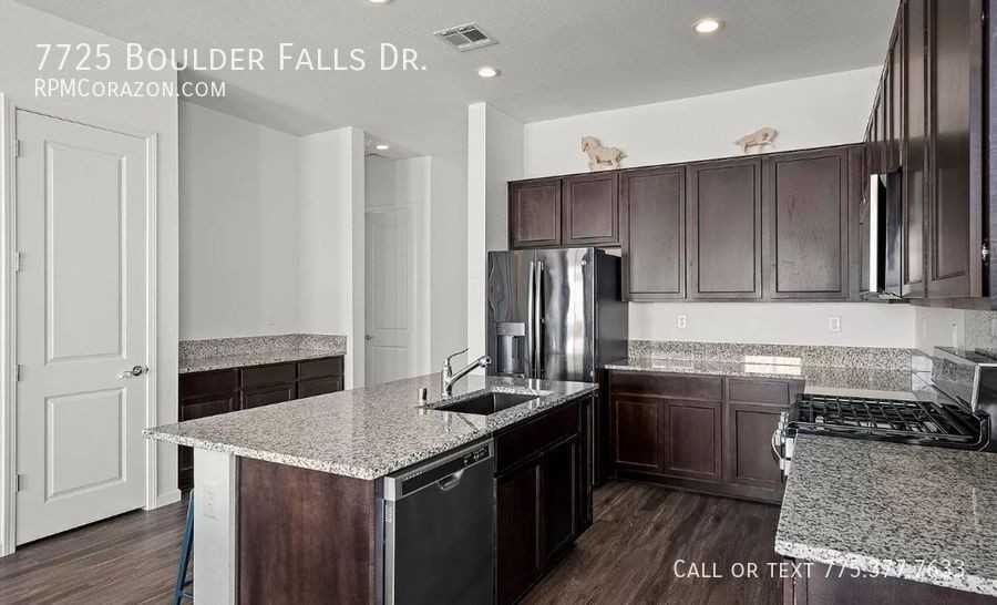 7725 Boulder Falls Dr - Photo 5 of 14