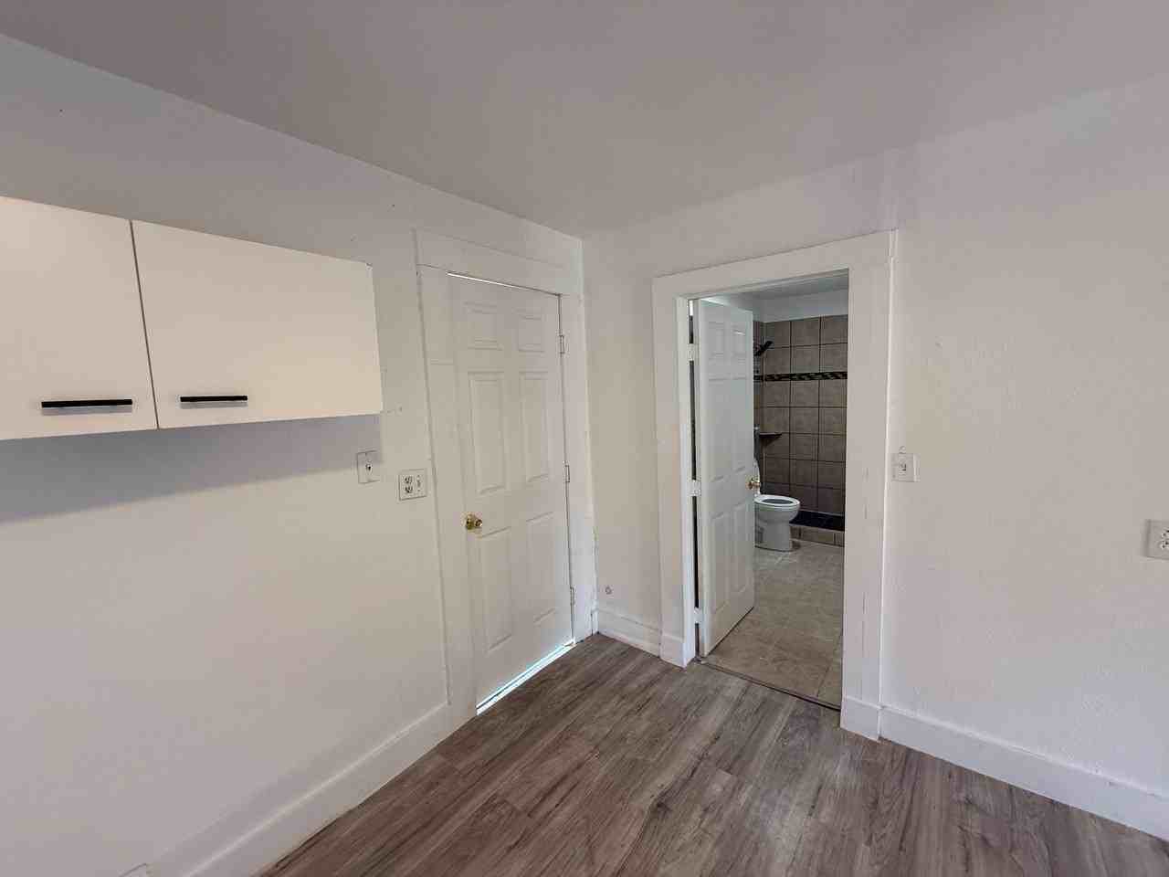 8112 Melrose Ct W, Unit 1 - Photo 5 of 14