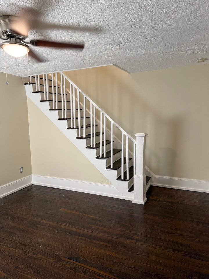 237 Guard Pl - Photo 2 of 15