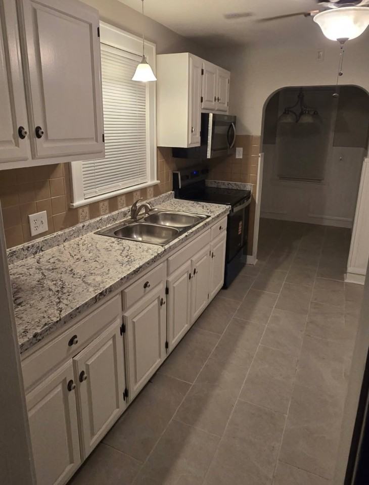 130 Chancellor Rd - Photo 3 of 10