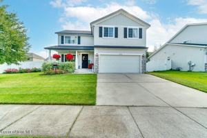 featured image of 8428 N Boysenberry Loop
