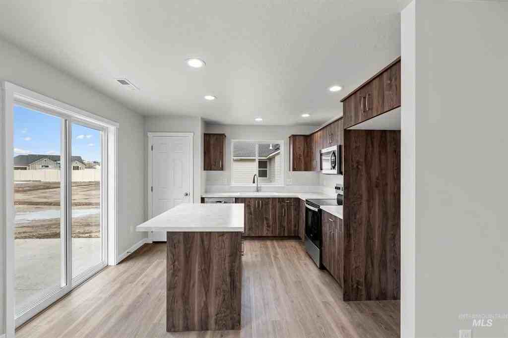 503 Hamlow Ave - Photo 5 of 8