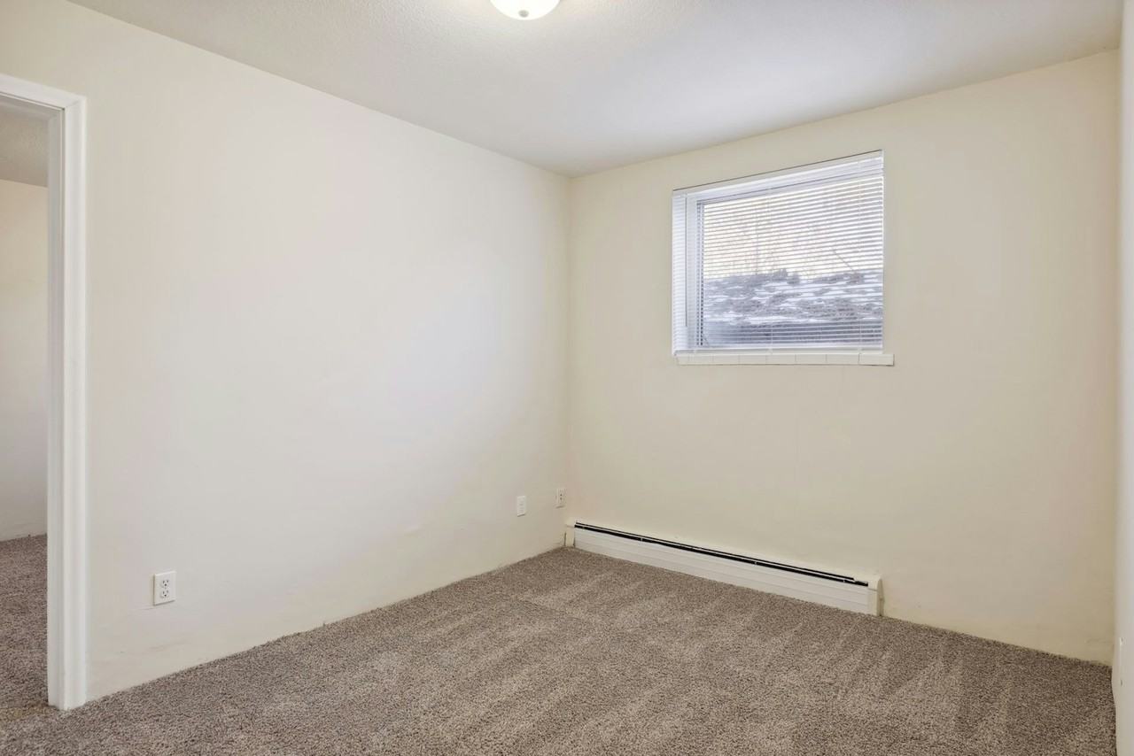 4628 Tyler Street Northeast, Unit 4634-101 - Photo 5 of 5