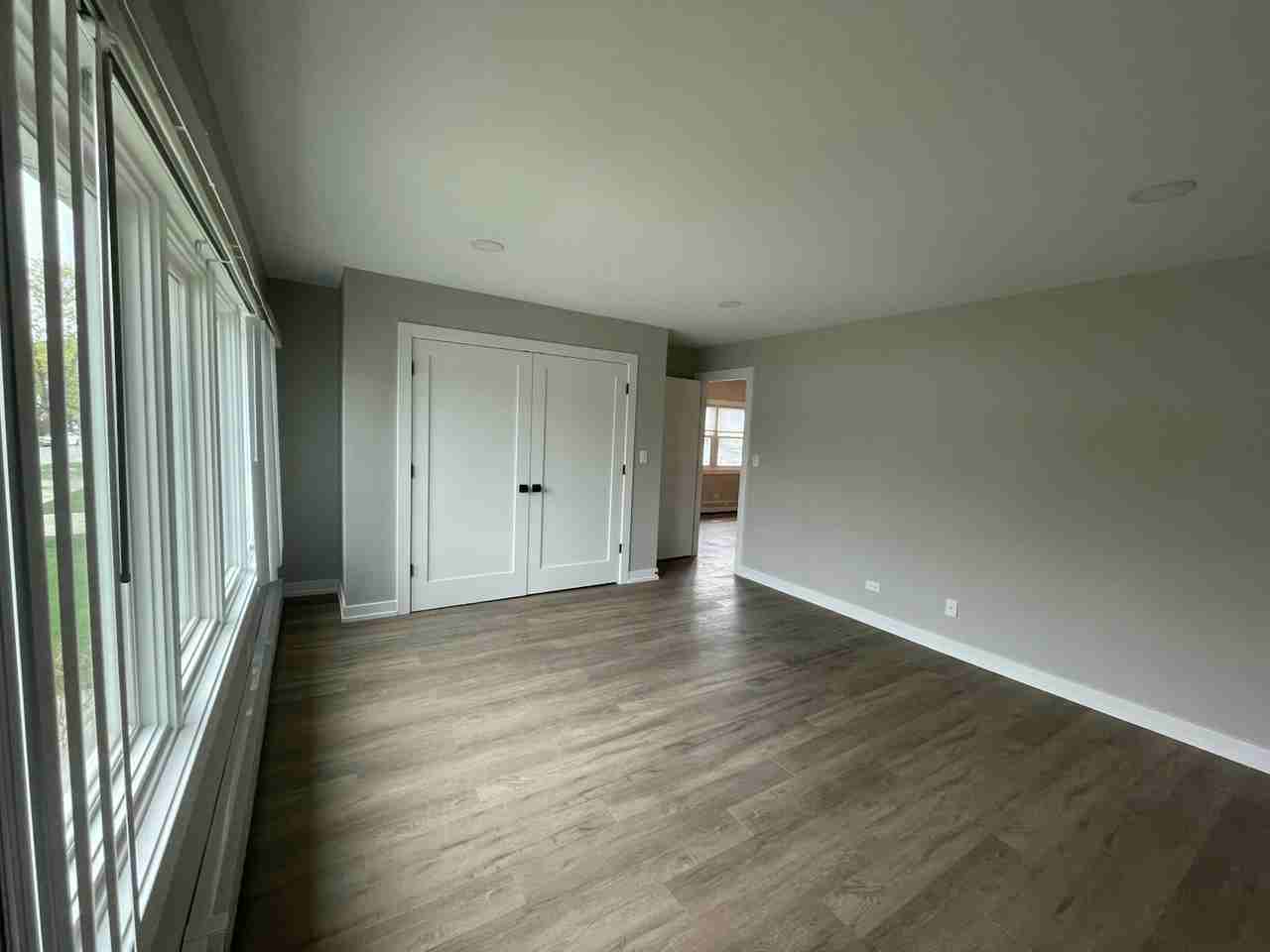 278 N Oaklawn Ave, Unit 2 - Photo 2 of 9