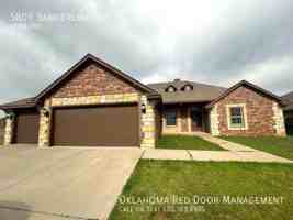 featured image of 5809 Sanderling Rd
