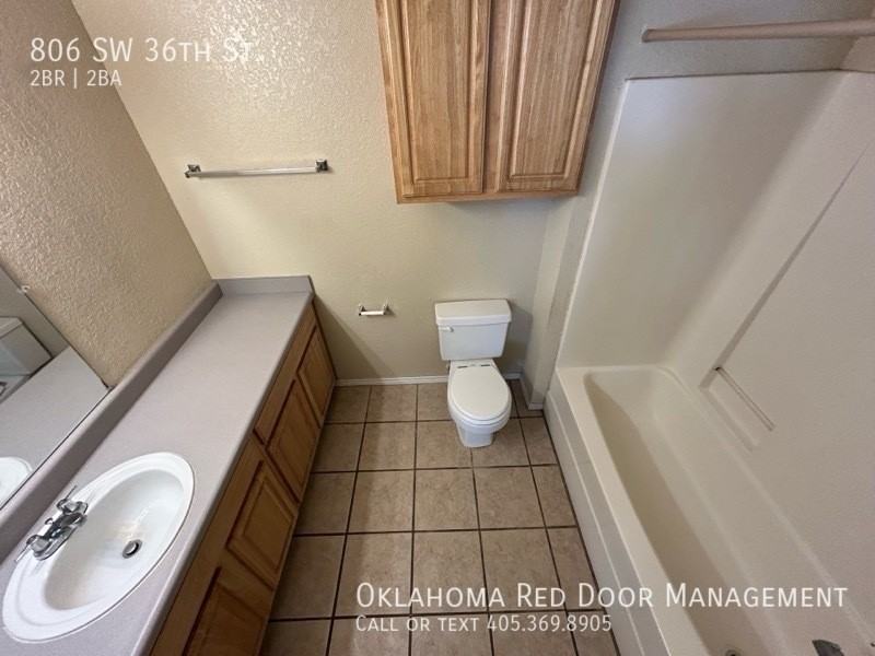 806 Sw 36th St - Photo 7 of 9