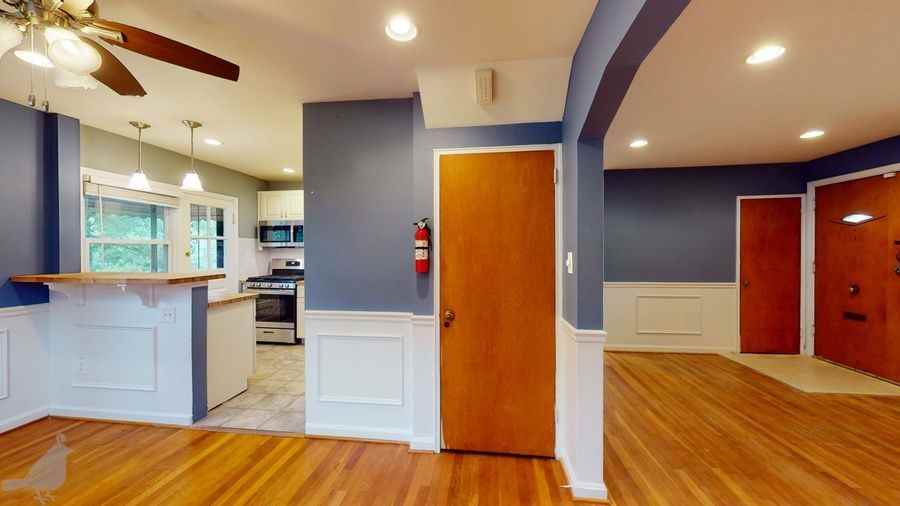 813 Hilltop Ter Se - Photo 3 of 43