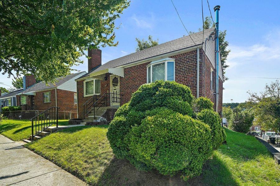 813 Hilltop Ter Se - Photo 2 of 43