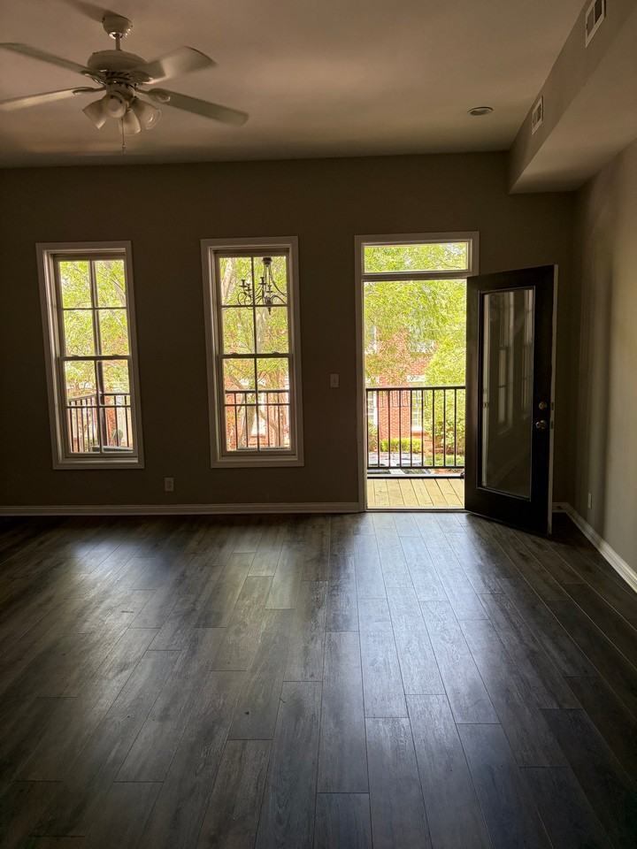 9438 Norton Commons Blvd - Photo 2 of 12