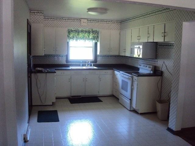 1112 Carver St - Photo 7 of 15