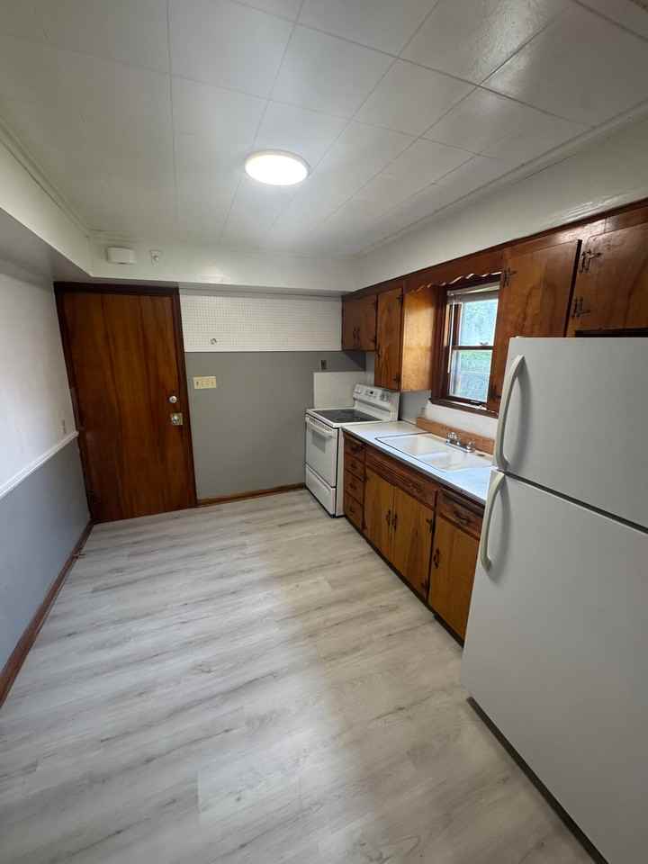 3542 Homewood Ave #1 - Photo 5 of 10