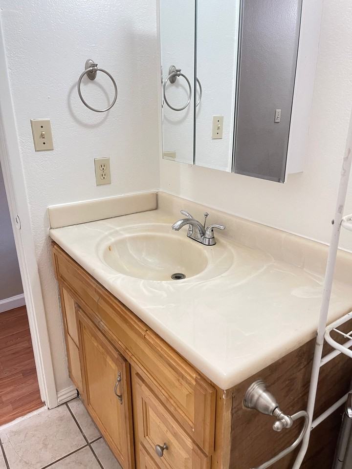 2582 Gareth Cir - Photo 7 of 17