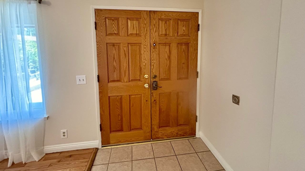 21536 Carriso Rd - Photo 2 of 20