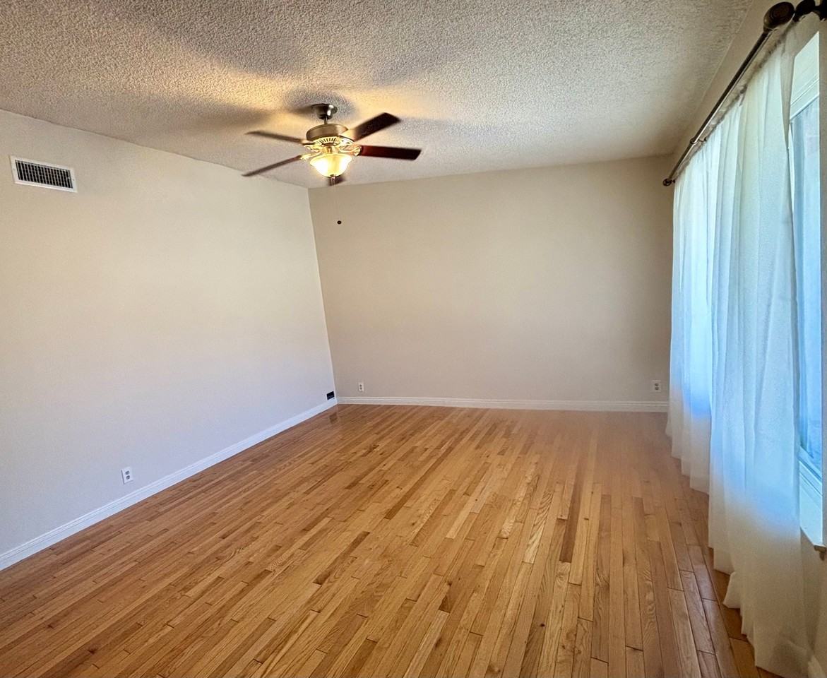 21536 Carriso Rd - Photo 4 of 20