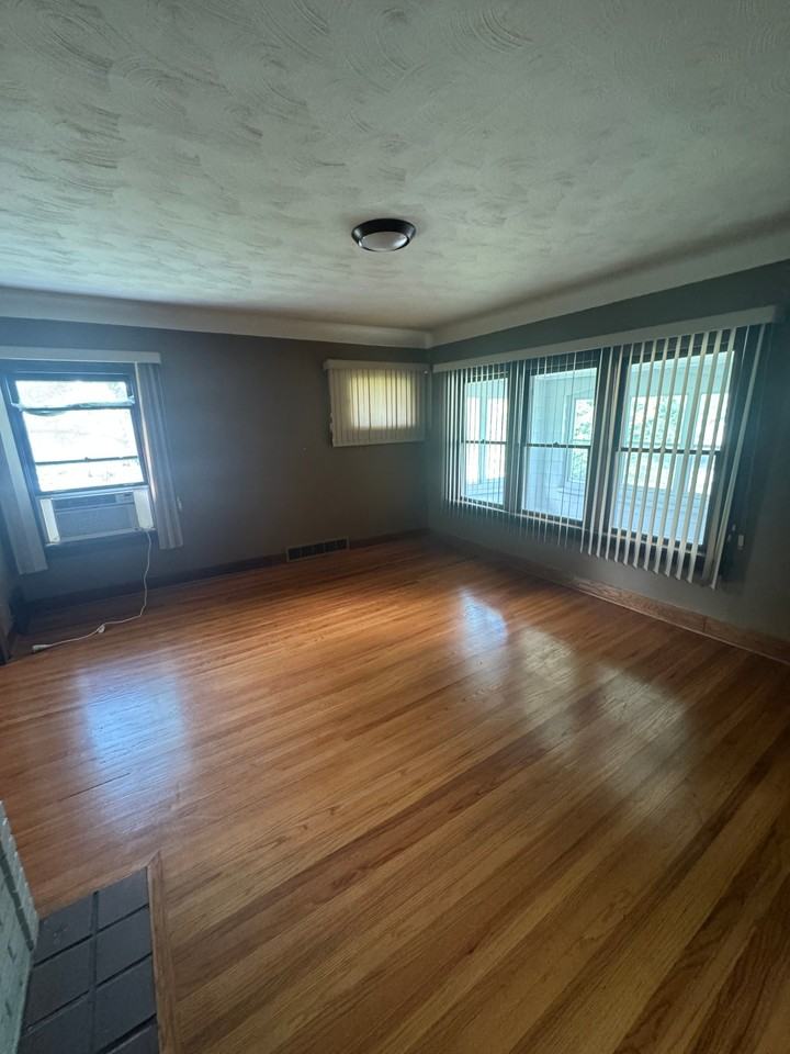 3544 Homewood Ave #2 - Photo 2 of 9