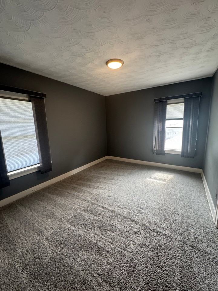 3544 Homewood Ave #2 - Photo 7 of 9
