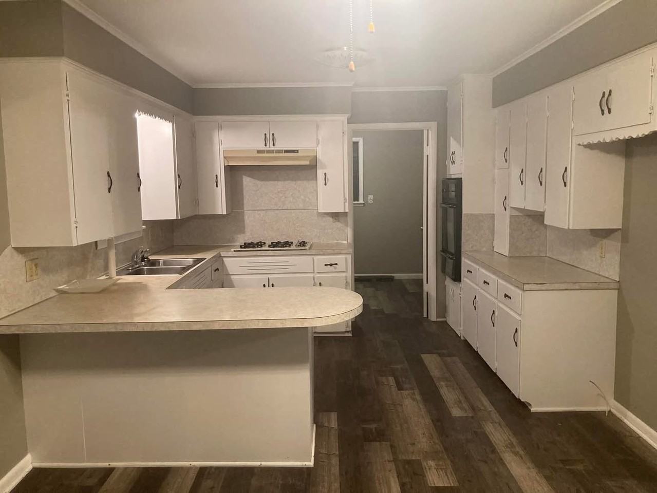 513 Hwyne - Photo 2 of 14