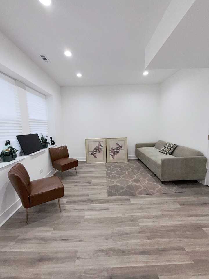 7216 S Perry Ave #2 - Photo 2 of 9