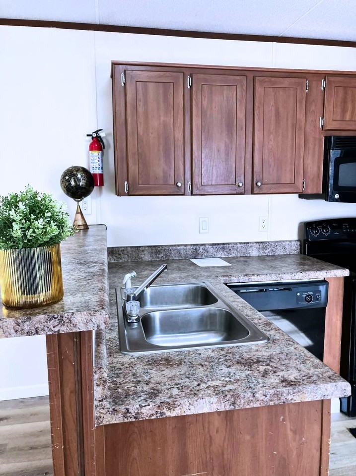 91 Deerwood Park #91 - Photo 4 of 11