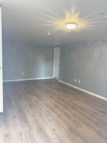 1431 E Bristol Rd - Photo 1 of 1