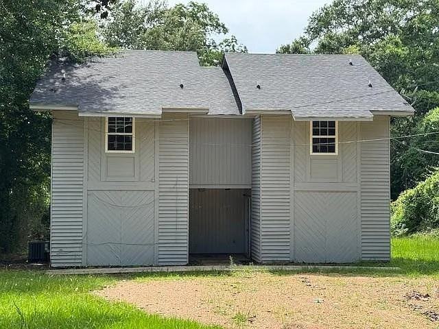 203 Natchez St N, Unit B - Photo 2 of 18