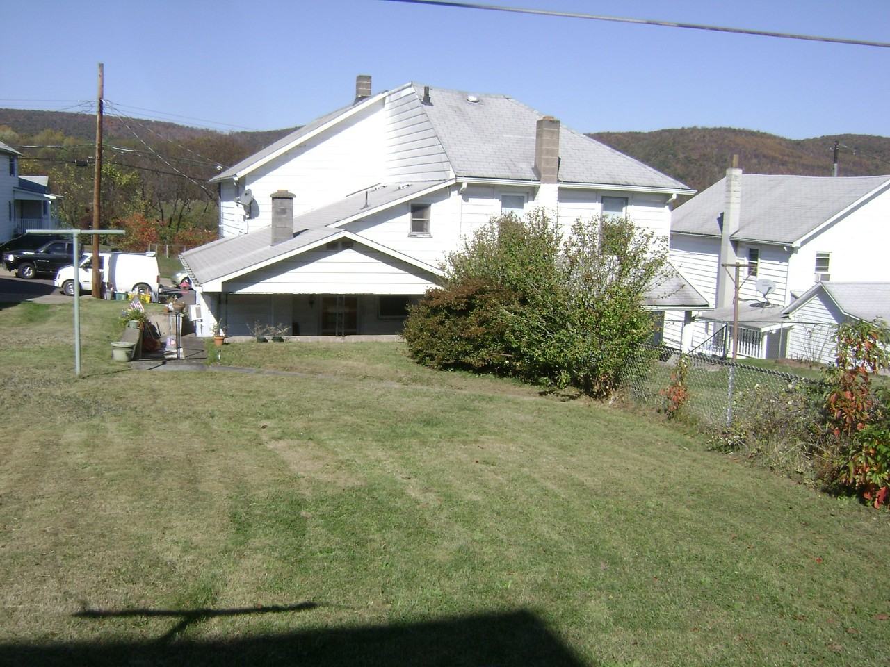 53 Hill St - Photo 2 of 20