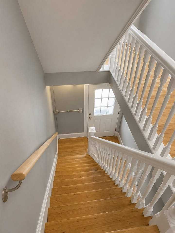 88 Western Ave - Photo 4 of 31