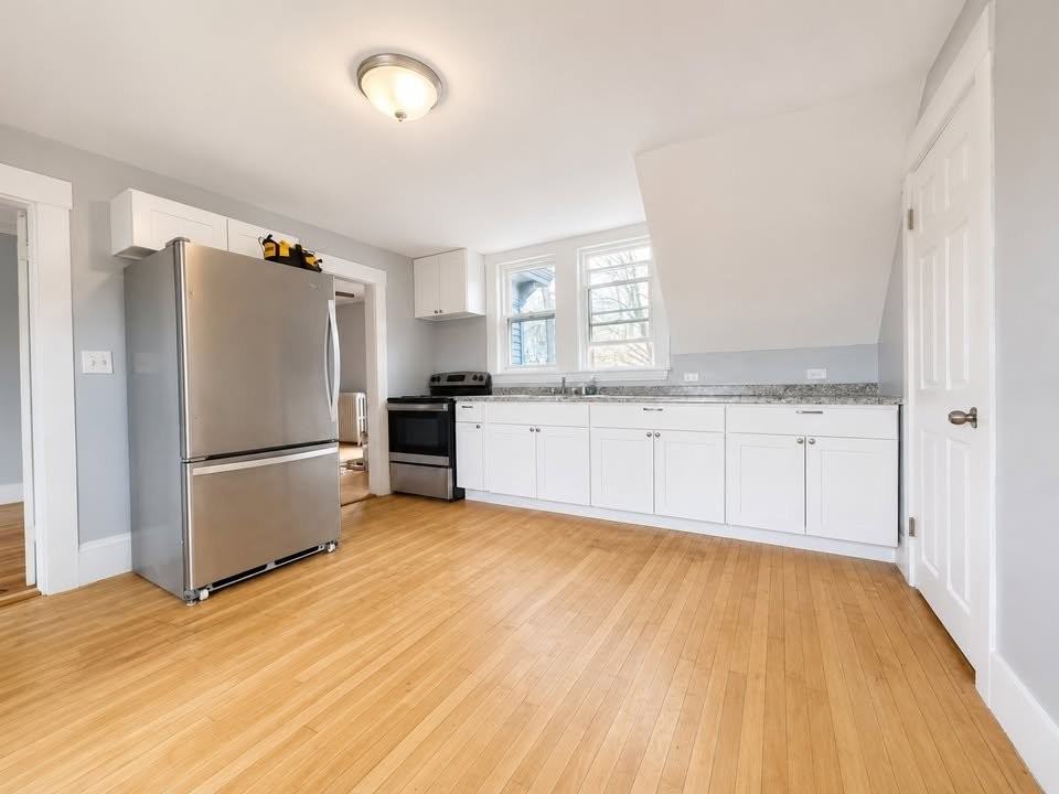 88 Western Ave - Photo 6 of 31