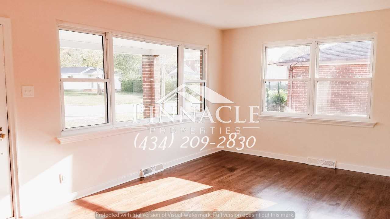 103 Roberts Ave - Photo 3 of 14